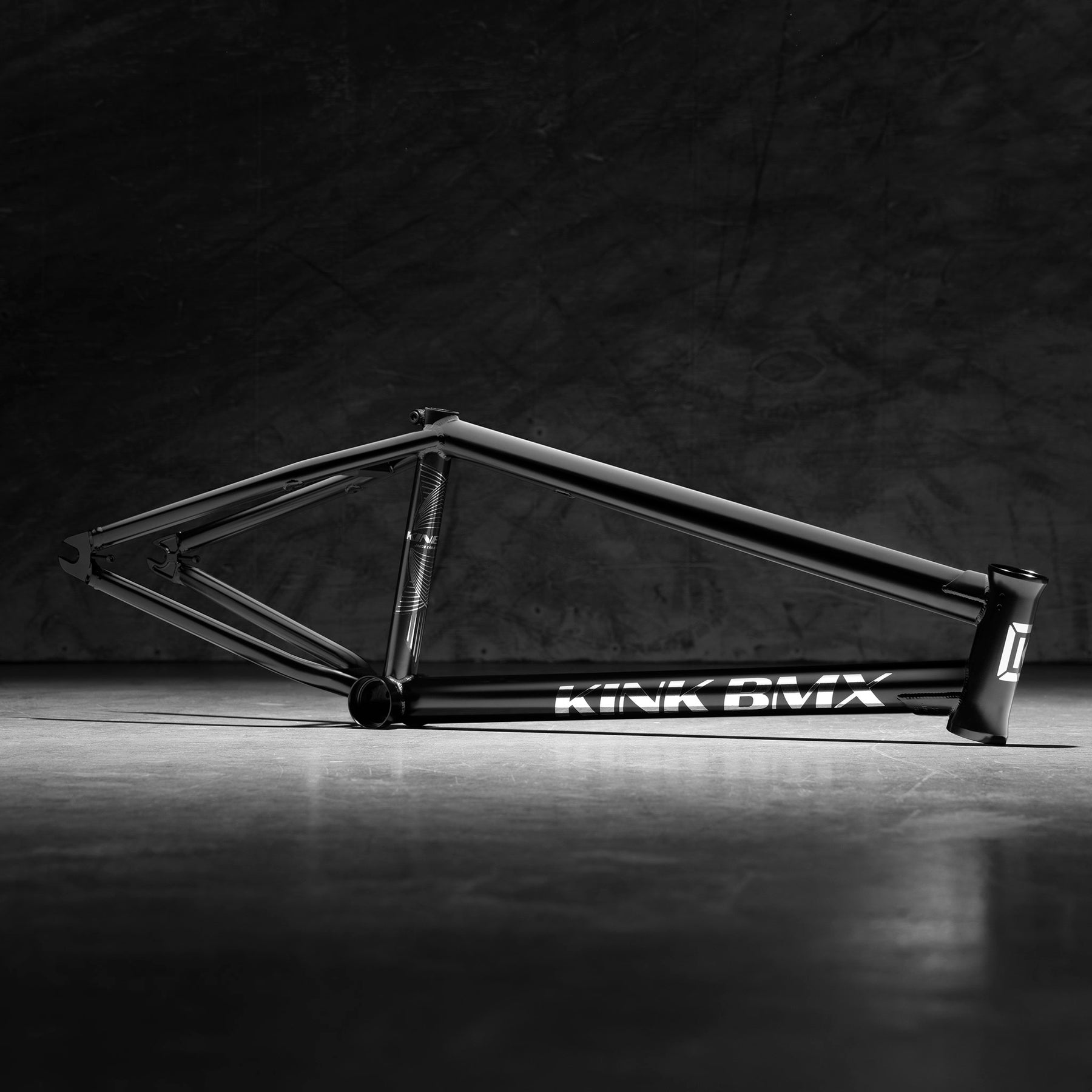 Kinetic Frame Kink BMX